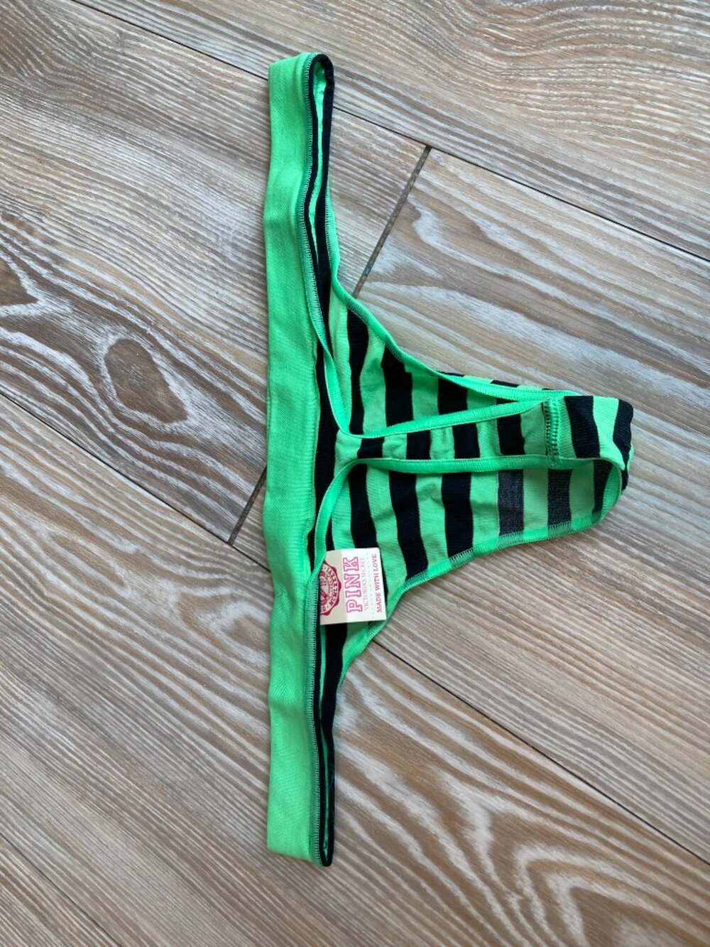 Victoria's Secret PINK Thongs Green with Black Stripes Size Large NWT - Picture 2 of 3